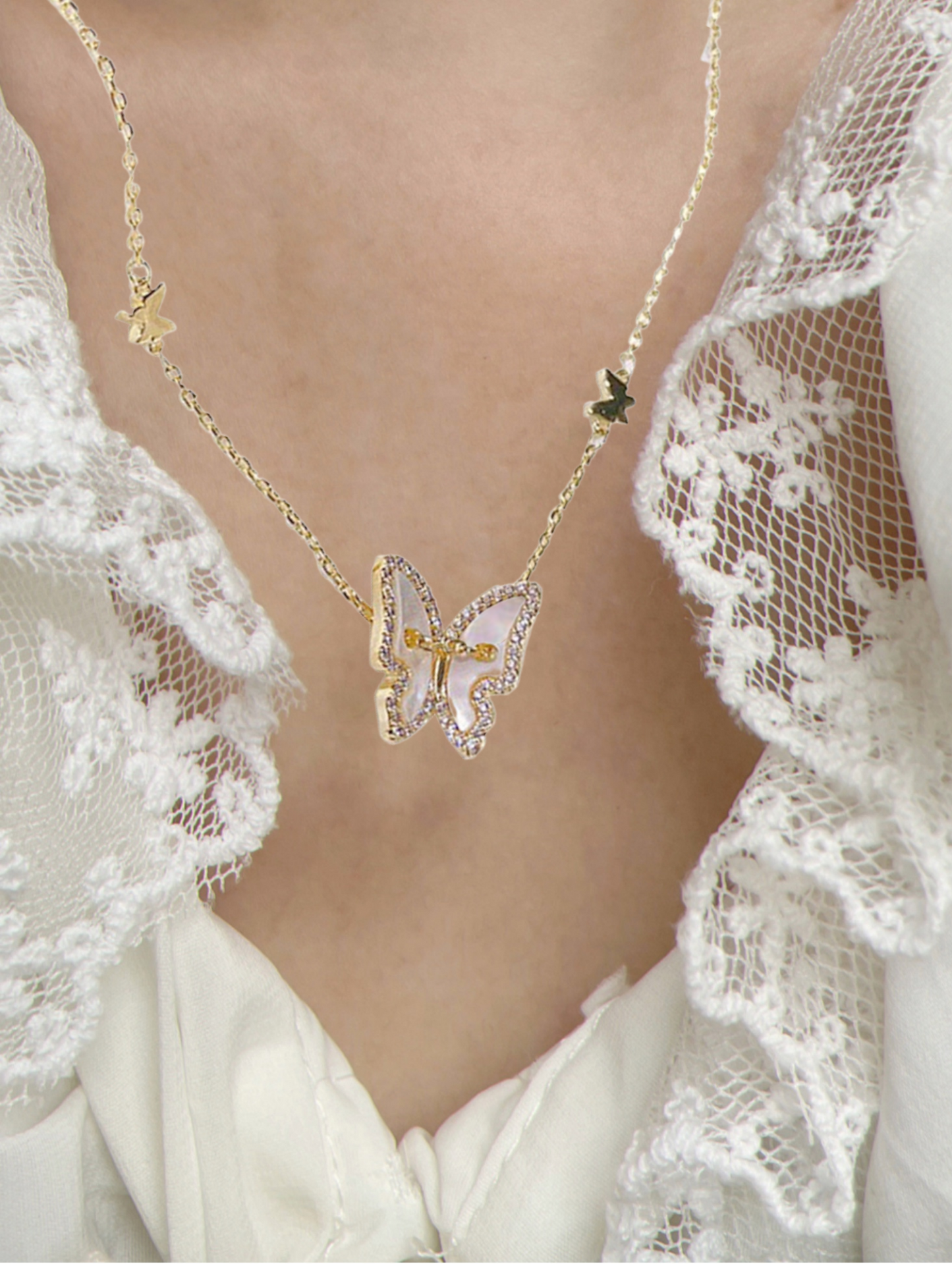 vintage milky papillon · adjustable