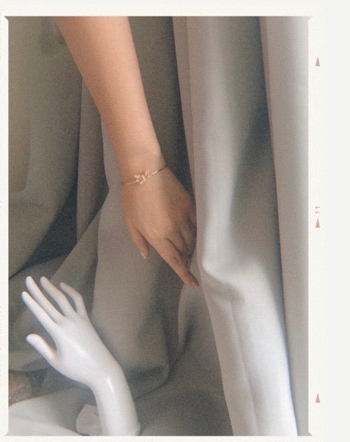 the papillon adjustable bangle