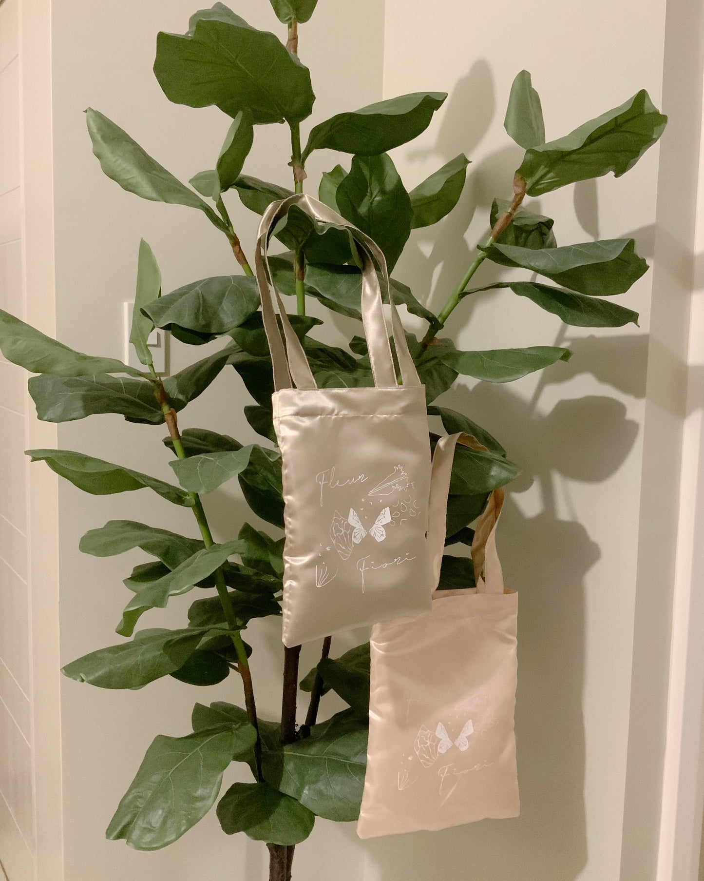 silky tote bag