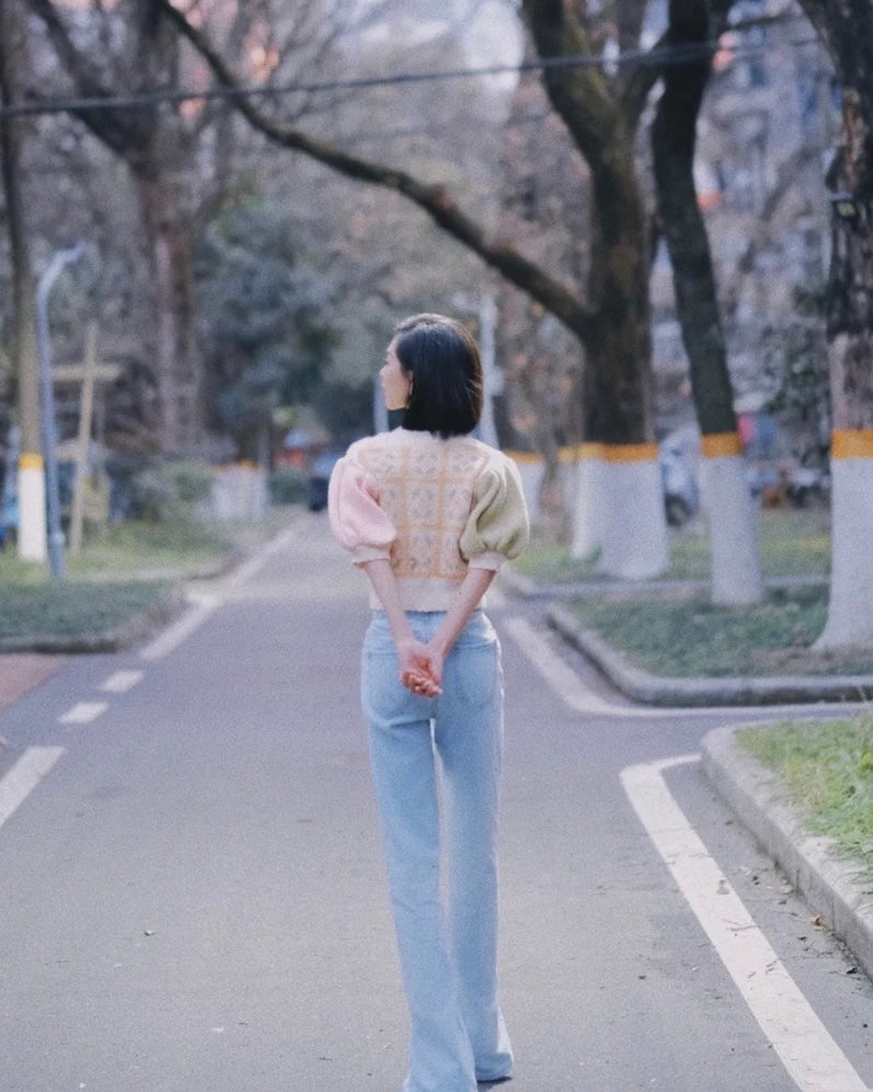 flora crop puff sweater
