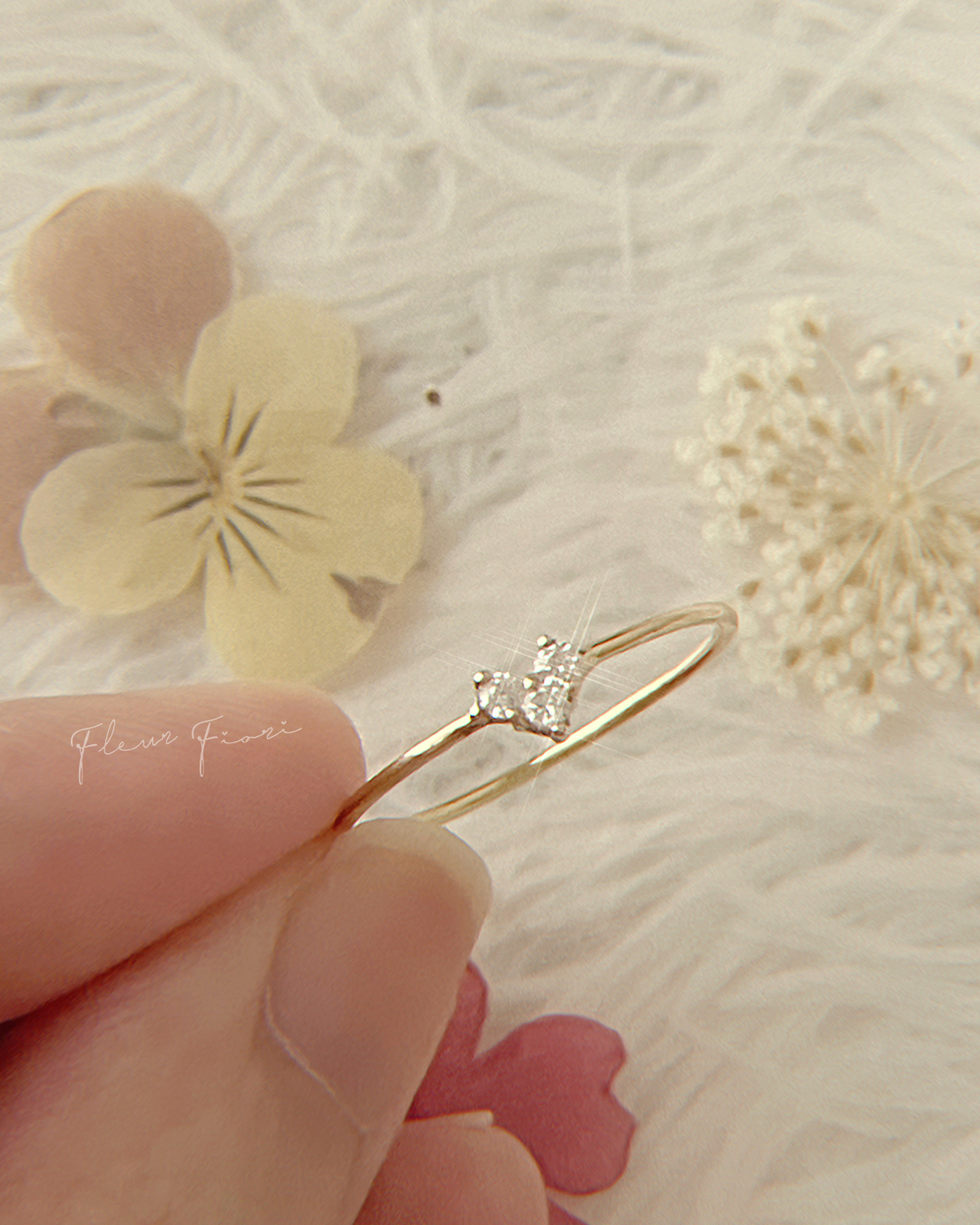 14K · 18K tiny cœur ring · diamonds