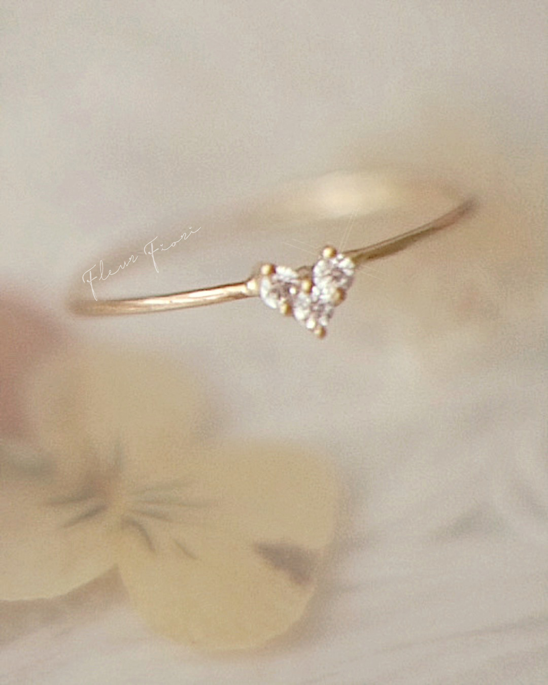 14K · 18K tiny cœur ring · diamonds