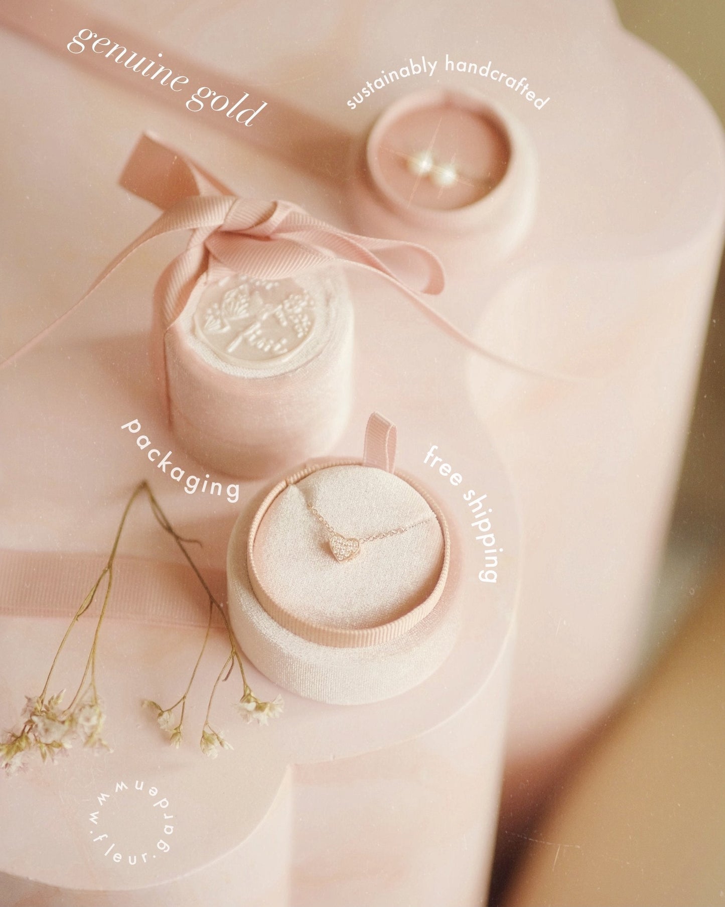 18K une diamond + ligne set