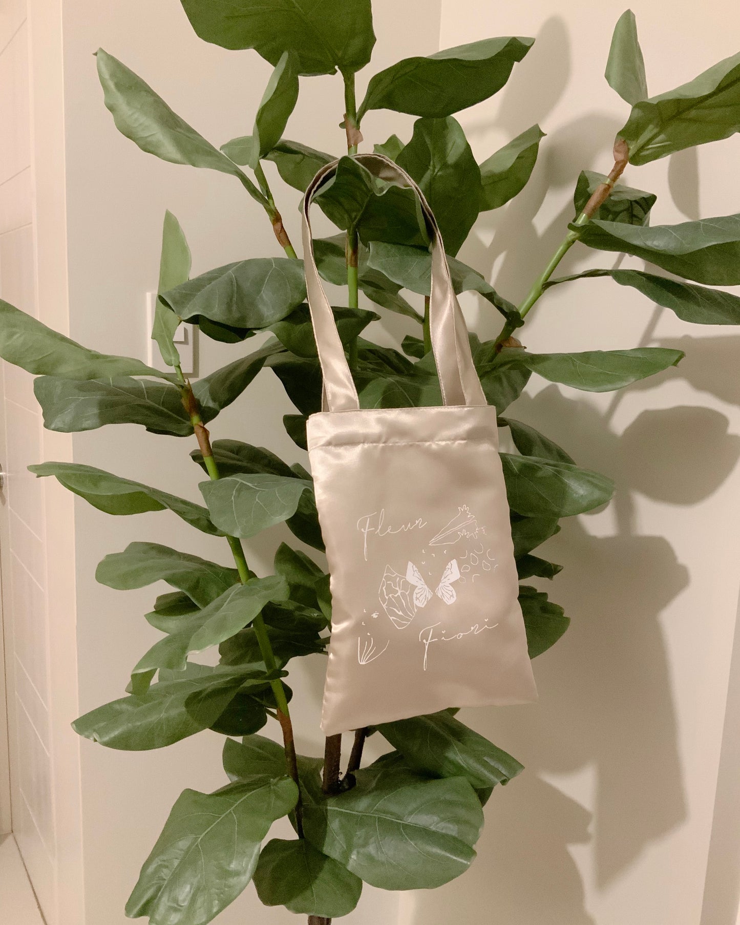 silky tote bag