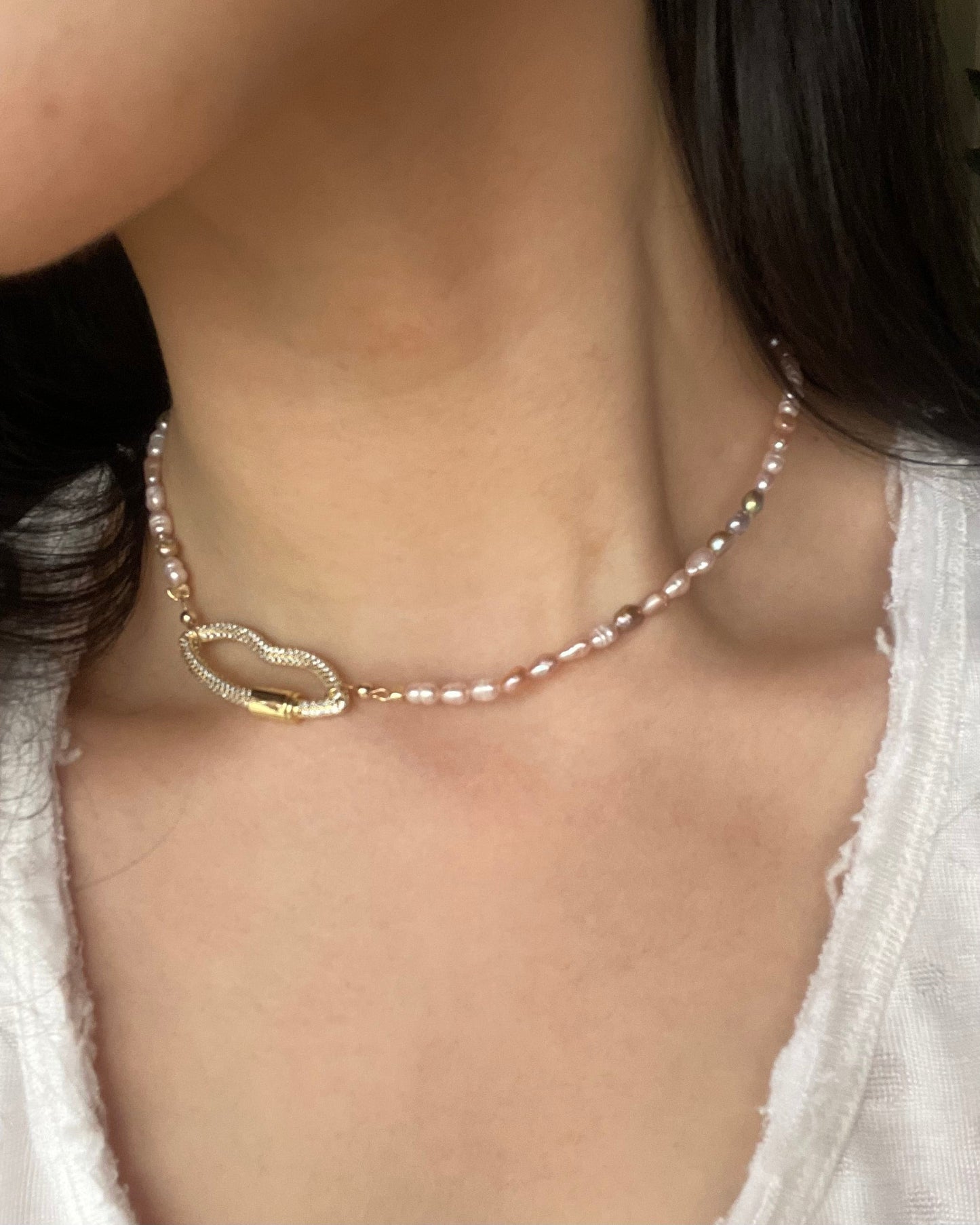 bisous choker