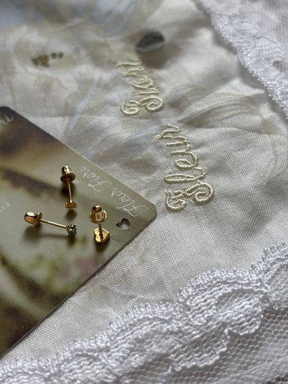 14K cœur screwbacks · tiny