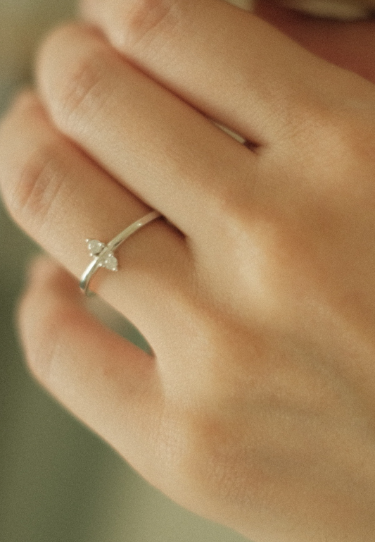 dewdrop ring  · S925