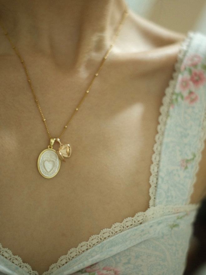 cœur charm necklace · dotted mother of pearl
