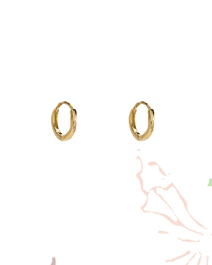 18K classique · tiny huggie hoops