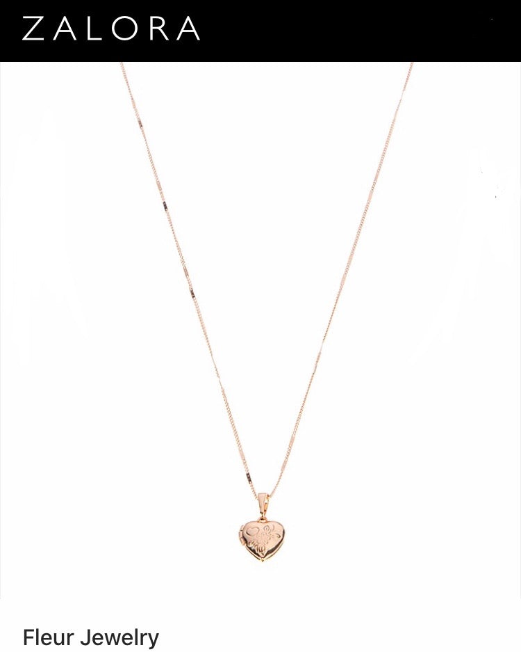 cœur heart locket necklace